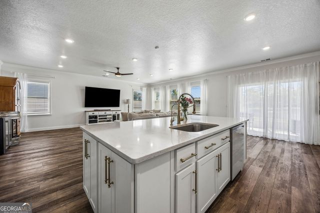 152 College Street, Kingsland, GA 31548