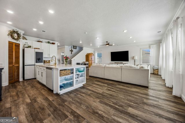 152 College Street, Kingsland, GA 31548