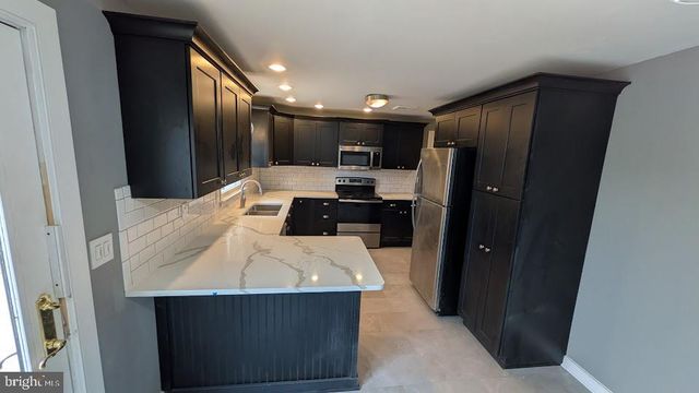13 RANDALL DRIVE, Enola, PA 17025