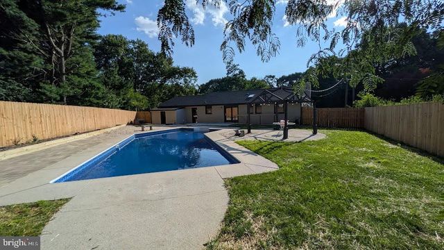 13 RANDALL DRIVE, Enola, PA 17025