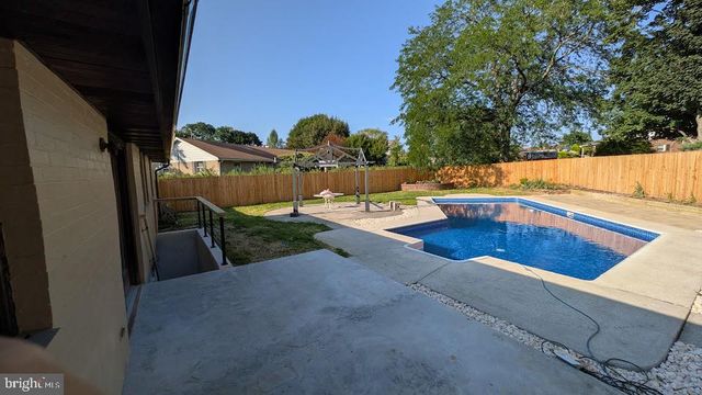 13 RANDALL DRIVE, Enola, PA 17025