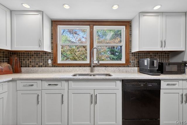 5087 Jennifer Drive, Clay, NY 13212