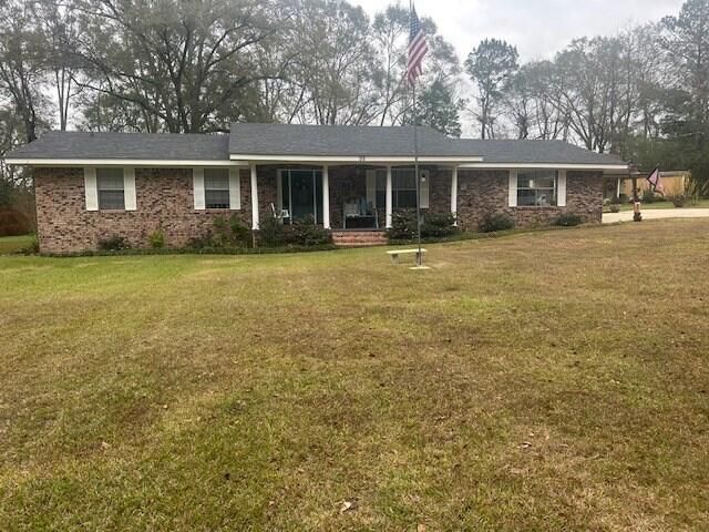 35 Theo's Dr., Laurel, MS 39443