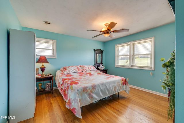 531 Wilson Street, Church Hill, TN 37642