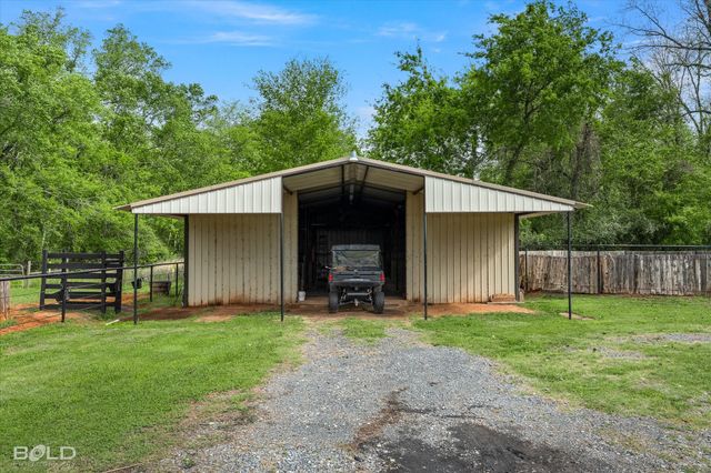 2675 Swan Lake Road, Bossier City, LA 71111