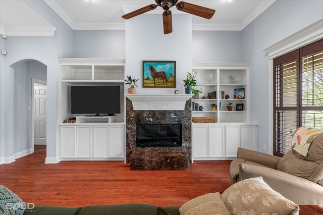 2675 Swan Lake Road, Bossier City, LA 71111