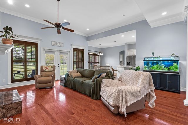2675 Swan Lake Road, Bossier City, LA 71111