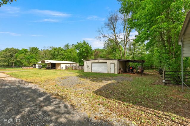 2675 Swan Lake Road, Bossier City, LA 71111