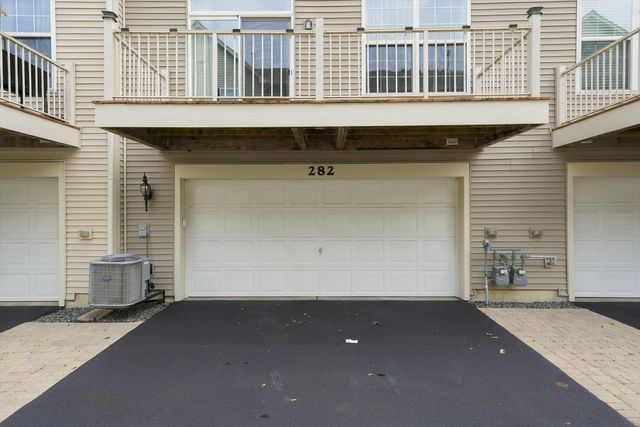 282 Lionel Drive, Grayslake, IL 60030