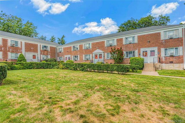 227-07 Hillside Avenue 516, Queens Village, NY 11427