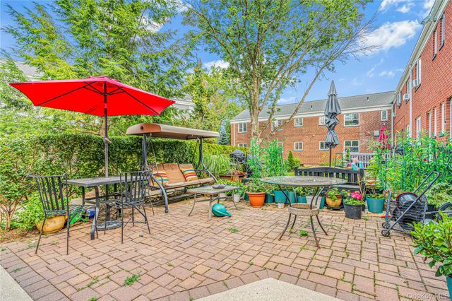 227-07 Hillside Avenue 516, Queens Village, NY 11427