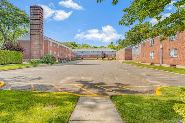 227-07 Hillside Avenue 516, Queens Village, NY 11427