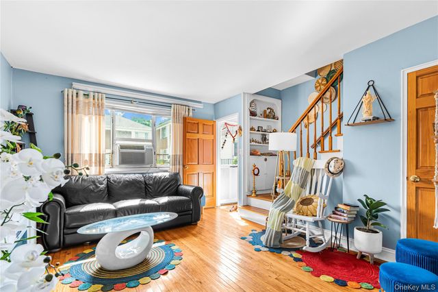 227-07 Hillside Avenue 516, Queens Village, NY 11427