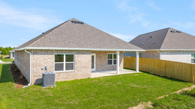 125 W Gray Owl Drive, Freeport, FL 32439