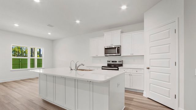 125 W Gray Owl Drive, Freeport, FL 32439