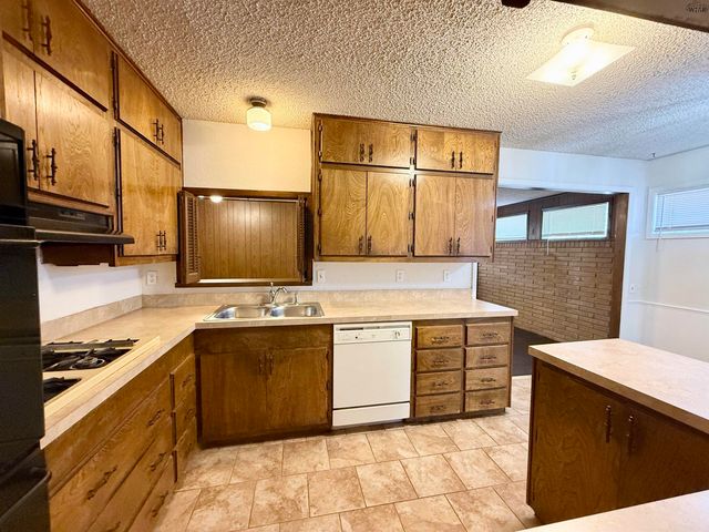 4131 MOFFETT AVENUE, Wichita Falls, TX 76308