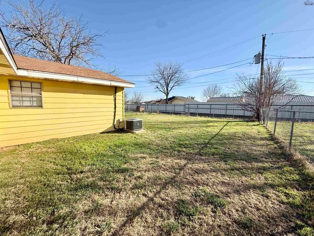 4131 MOFFETT AVENUE, Wichita Falls, TX 76308