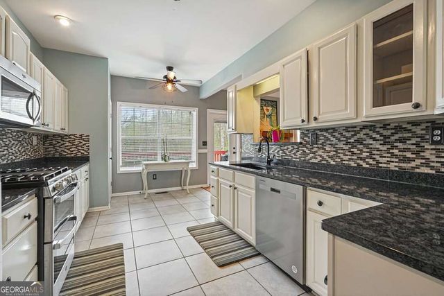 85 Hickory Hills Drive, Dawsonville, GA 30534