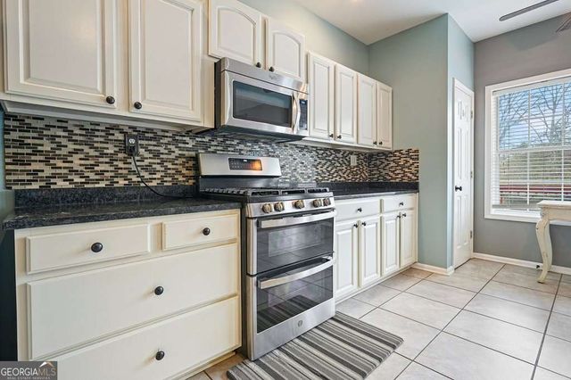 85 Hickory Hills Drive, Dawsonville, GA 30534