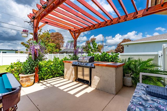 4230 SW Bachman Street, Port St. Lucie, FL 34953