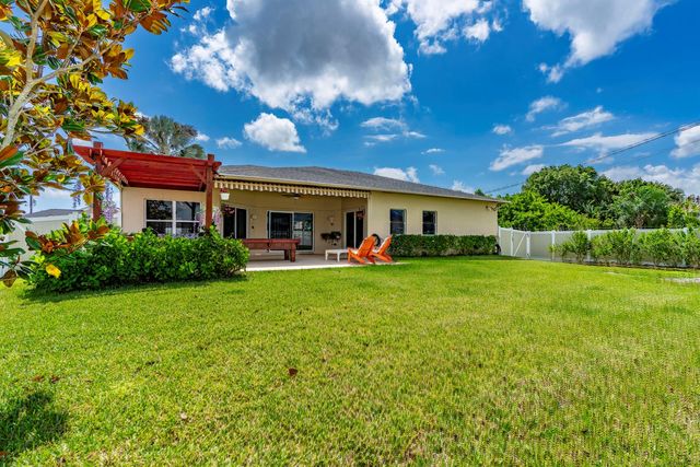 4230 SW Bachman Street, Port St. Lucie, FL 34953