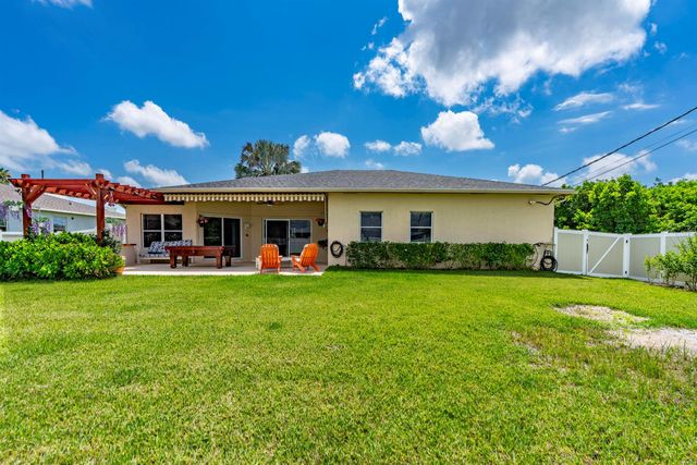 4230 SW Bachman Street, Port St. Lucie, FL 34953
