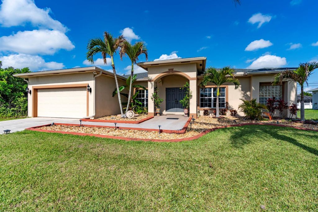 4230 SW Bachman Street, Port St. Lucie, FL 34953