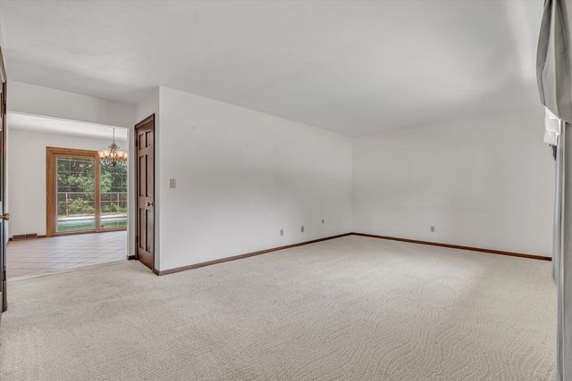 1530 W GEORGE WASHINGTON Boulevard S, Davenport, IA 52804