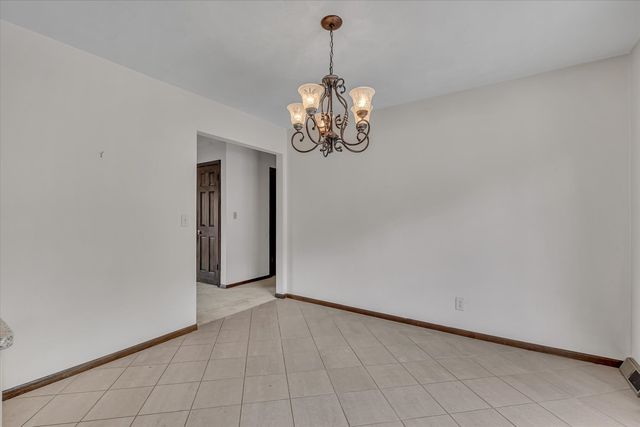 1530 W GEORGE WASHINGTON Boulevard S, Davenport, IA 52804