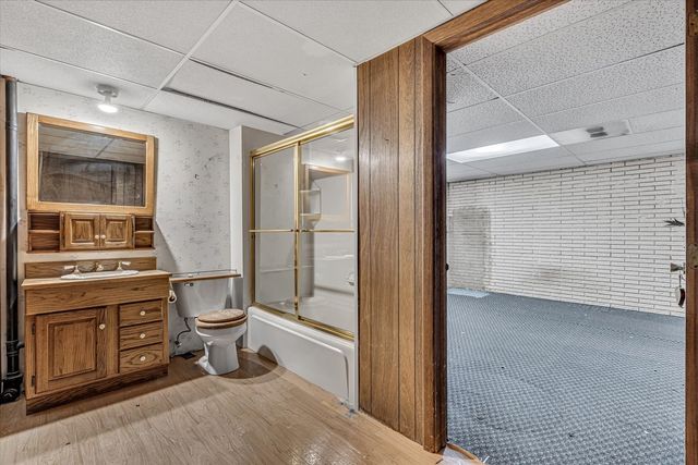 1530 W GEORGE WASHINGTON Boulevard S, Davenport, IA 52804