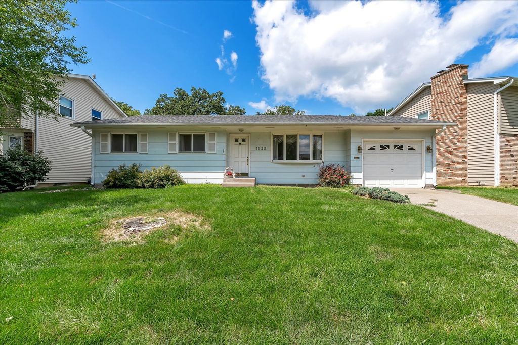 1530 W GEORGE WASHINGTON Boulevard S, Davenport, IA 52804