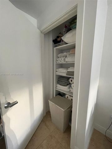 1050 Brickell Ave 410, Miami, FL 33131