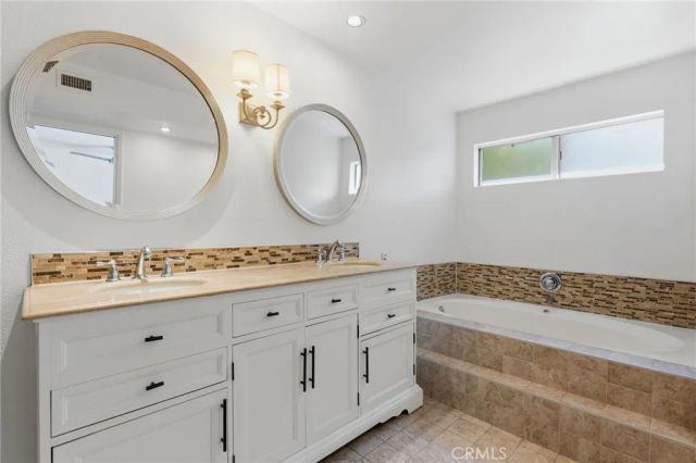 1222 Kings Road 11, West Hollywood, CA 90069