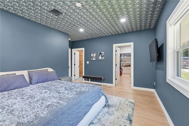 4228 Starmount Drive, Greensboro, NC 27410