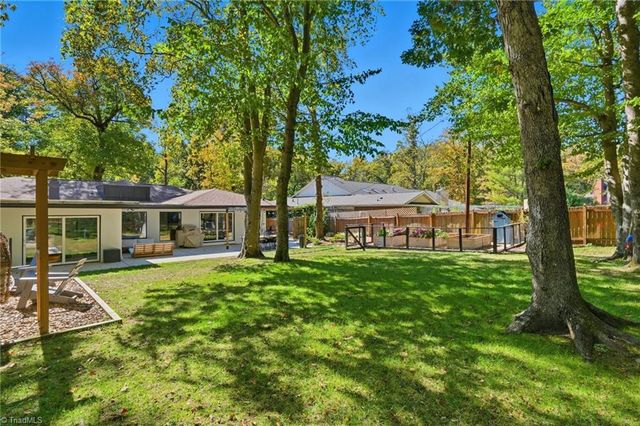 4228 Starmount Drive, Greensboro, NC 27410