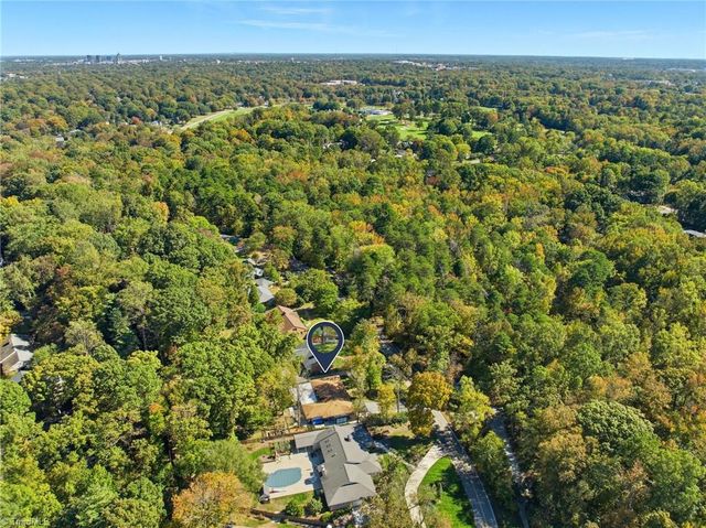 4228 Starmount Drive, Greensboro, NC 27410