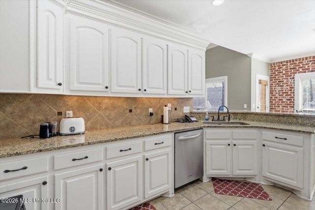 111 Bellemeade Trace, Clinton, MS 39056