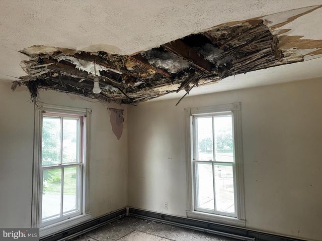 307 PALMYRA RD, Edinburg, VA 22824