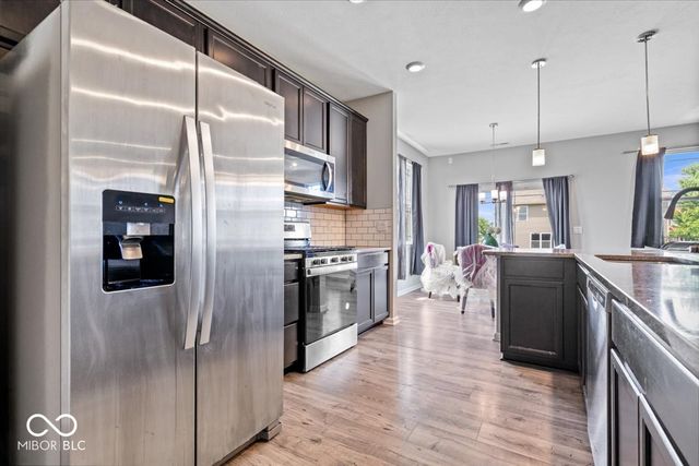 6760 Birmingham Avenue, Mccordsville, IN 46055