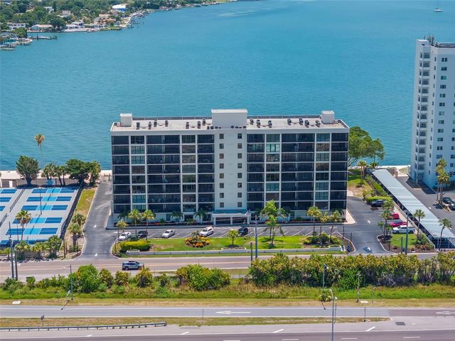 7100 SUNSHINE SKYWAY LANE S 703, St Petersburg, FL 33711