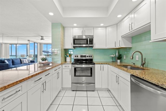 7100 SUNSHINE SKYWAY LANE S 703, St Petersburg, FL 33711