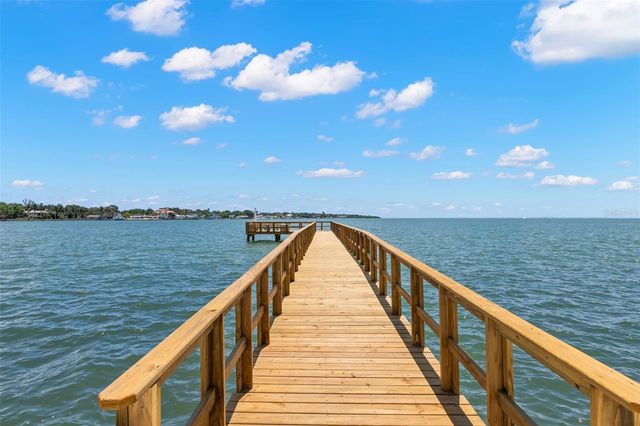7100 SUNSHINE SKYWAY LANE S 703, St Petersburg, FL 33711