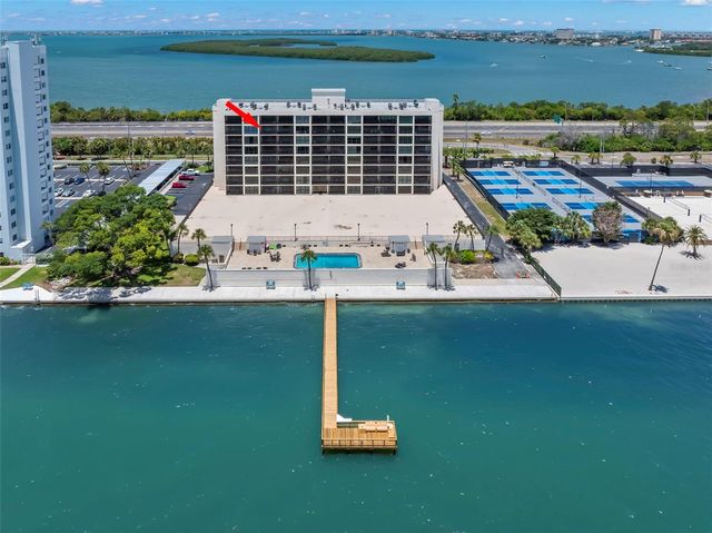 7100 SUNSHINE SKYWAY LANE S 703, St Petersburg, FL 33711