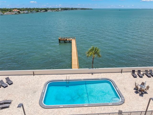 7100 SUNSHINE SKYWAY LANE S 703, St Petersburg, FL 33711