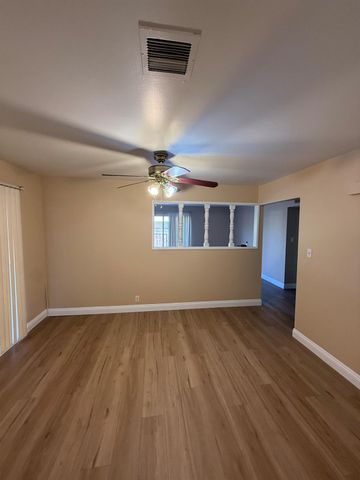312 N N Santa Ana St, Los Banos, CA 93635