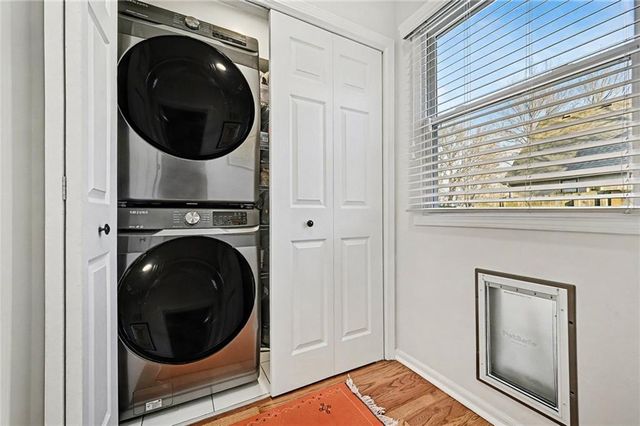 8011 W 113th Street, Overland Park, KS 66210