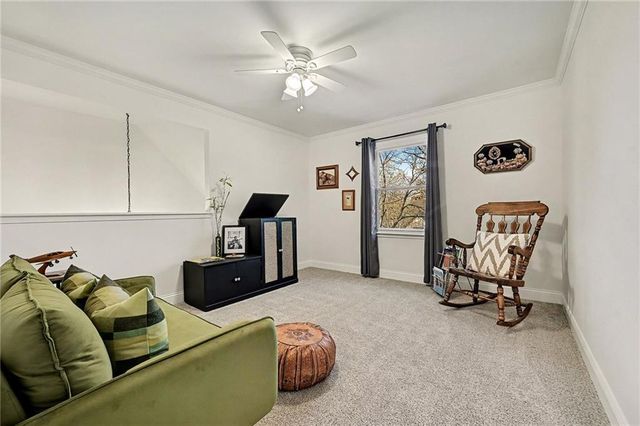 8011 W 113th Street, Overland Park, KS 66210