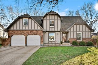 8011 W 113th Street, Overland Park, KS 66210