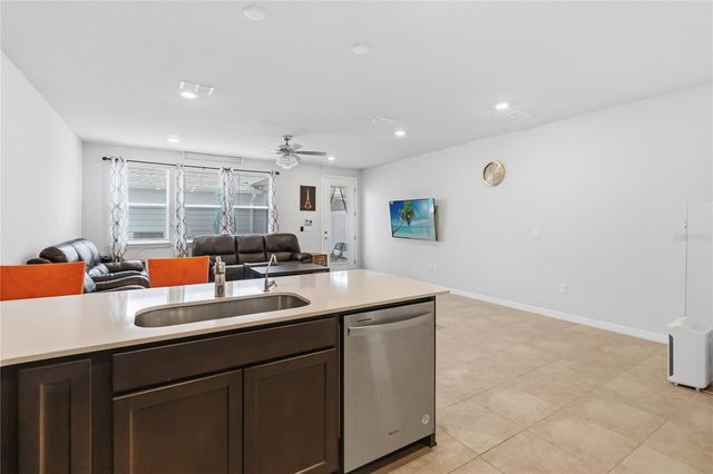 6910 REVERIE PARK AVE STREET, Orlando, FL 32829
