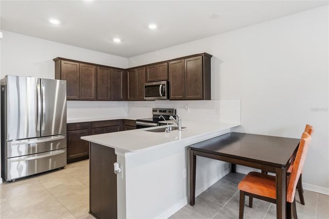 6910 REVERIE PARK AVE STREET, Orlando, FL 32829